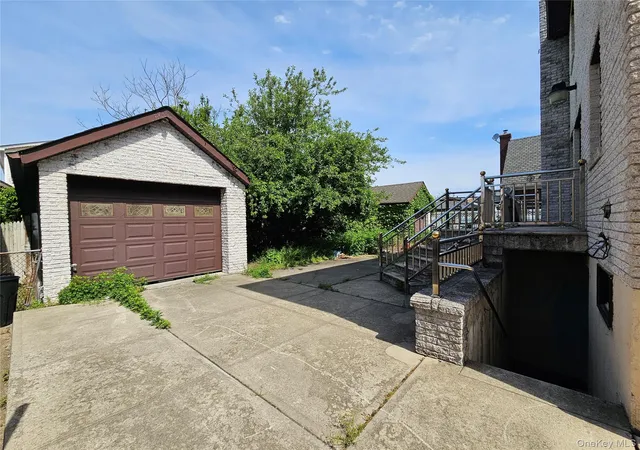 5th image of 130 32 126th St, South Ozone Park, NY 11420 | MLS# 999808