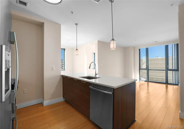 Sale Pending at 701 Ridge Hl Blvd #11H, Yonkers, NY 10710 | MLS# 999822 | Listing updated on 2026-09-19