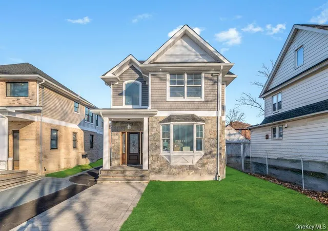 Photo 1 of Single family home for sale at 141 Emerson Ave, North Hempstead, NY 11001 | MLS# 999841 | Listing updated on 2026-10-09