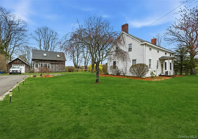 4th image of 727 Main St, Center Moriches, NY 11934 | MLS# 999856