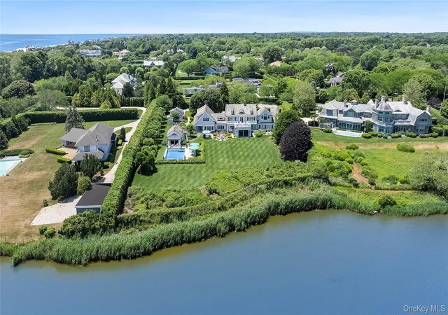 4th image of 155 Duck Pond Ln, Southampton, NY 11968 | MLS# 999864