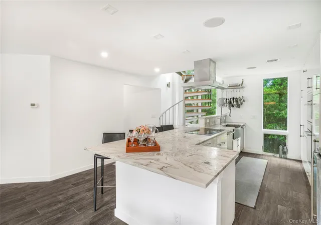 Photo 3 of Single family home for sale at 337 Shell Walk, Sayville, NY 11782 | MLS# 999866 | Listing updated on 2026-07-11