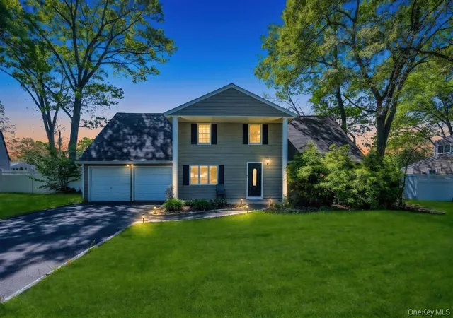 1st image of 56 Hurtin St, Brookhaven, NY 11776 | MLS# 999875