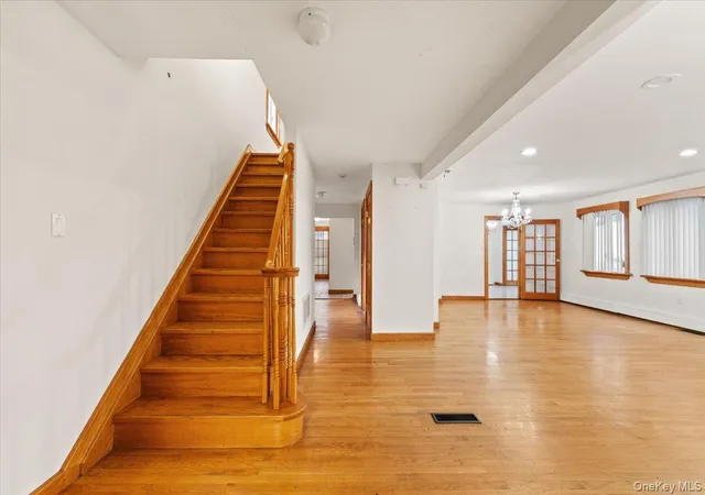 4th image of 3 Franklin Rd, North Hempstead, NY 11024 | MLS# 999877
