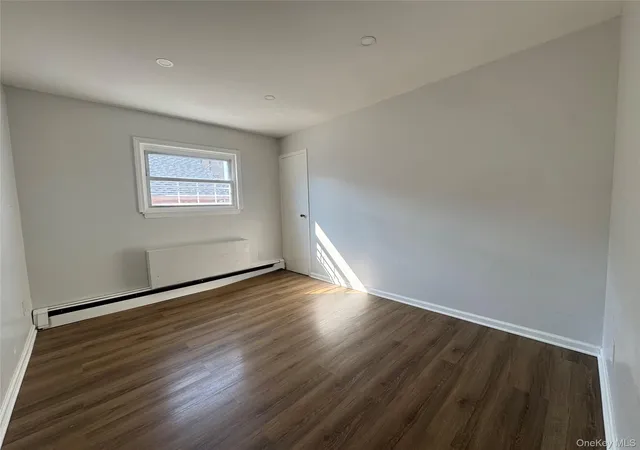 Photo 4 of House for sale at 1726 Plainview Ave, Far Rockaway, NY 11691 | MLS# 999878 | Listing updated on 2026-09-18
