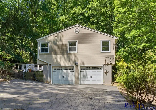 31st image of 223 Old Post Rd, Port Jefferson, NY 11777 | MLS# 999888