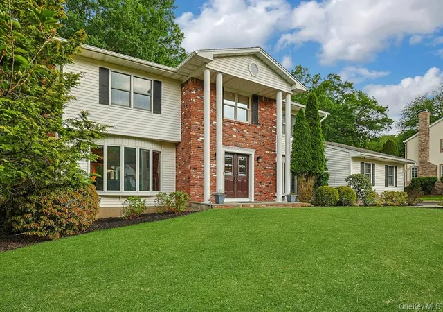 2nd image of 27 Rochelle Dr, New City, NY 10956 | MLS# 999894