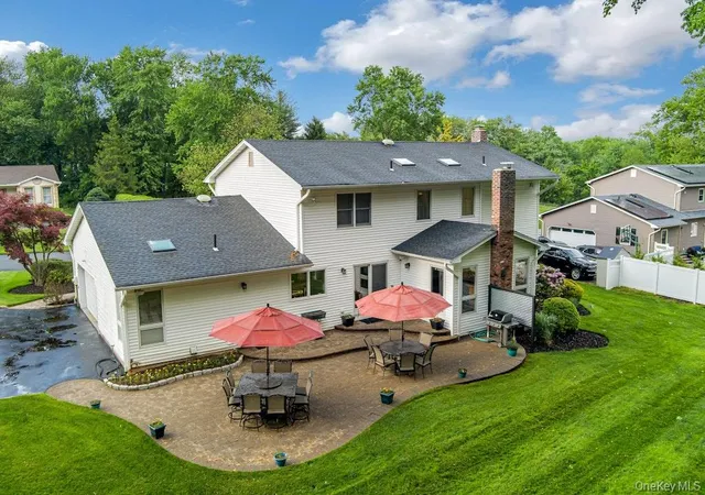 5th image of 27 Rochelle Dr, New City, NY 10956 | MLS# 999894
