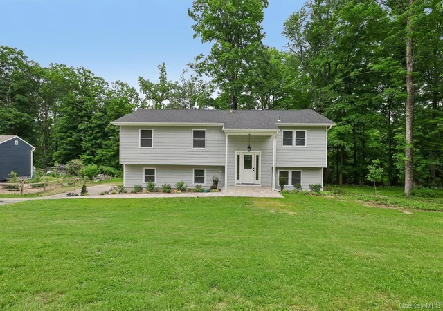 1st image of 2853 Hedwig Dr, Yorktown Heights, NY 10598 | MLS# 999902