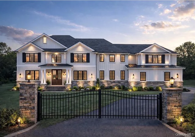 Photo 1 of Single family home for sale at 139 Old Cedar Swamp Rd, Oyster Bay, NY 11753 | MLS# 999921 | Listing updated on 2026-05-15