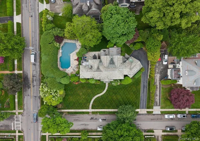 3rd image of 263 Corona Ave, Pelham, NY 10803 | MLS# 999933