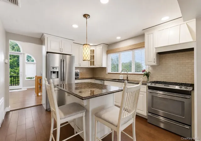 Photo 3 of Sale Pending at 160 44 98th Street, Howard Beach, NY 11414 | MLS# 999981 | Listing updated on 2026-06-05