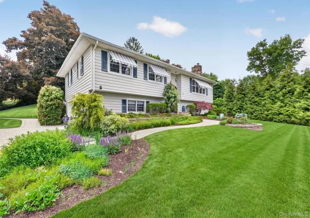 5th image of 46 Ben Lomond Dr, Middletown, NY 10941 | MLS# 999983