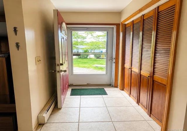 2nd image of 43 Morris Ave, Patchogue, NY 11772 | MLS# 999985