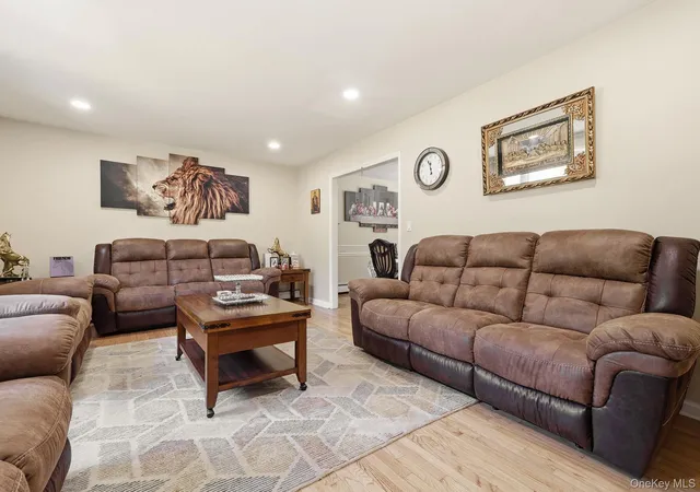 Photo 3 of Single family home for sale at 29 Hillview Dr, La Grange, NY 12603 | MLS# 000018 | Listing updated on 2026-09-21