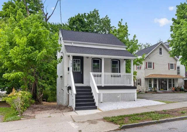 3rd image of 152 N Clinton St, Poughkeepsie, NY 12601 | MLS# 000024