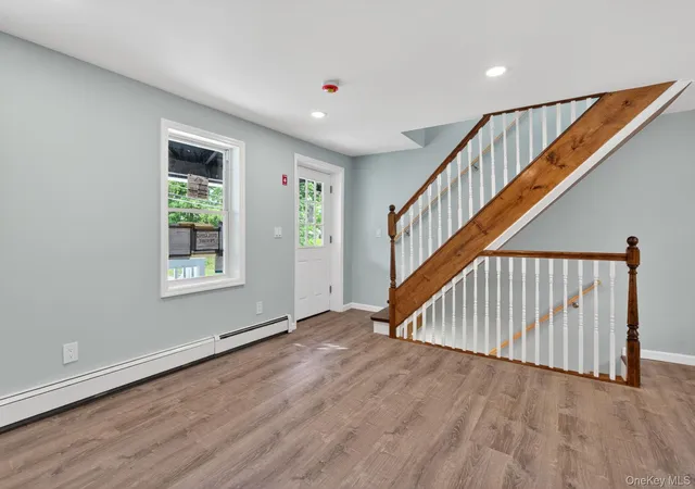 5th image of 152 N Clinton St, Poughkeepsie, NY 12601 | MLS# 000024