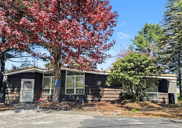 Photo 1 of Single family home for sale at 198 Lake Shore Dr E, Thompson, NY 12775 | MLS# 000030 | Listing updated on 2026-09-19
