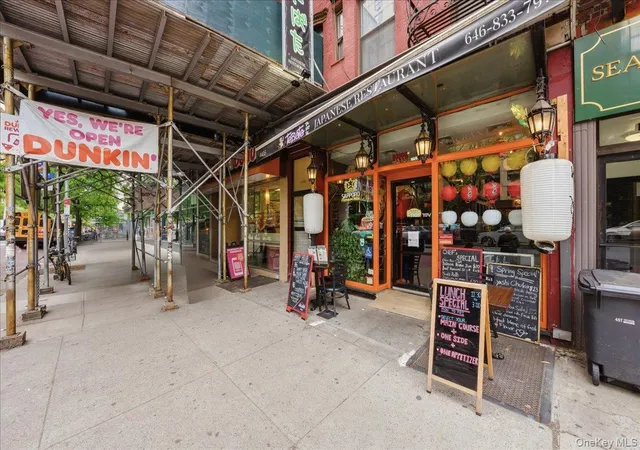 Photo 3 of Single family home for sale at 1435 2nd Avenue, New York, NY 10021 | MLS# 000040 | Listing updated on 2026-05-20