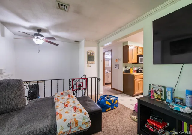 3rd image of 10 Mahar Dr, Poughkeepsie, NY 12601 | MLS# 000057