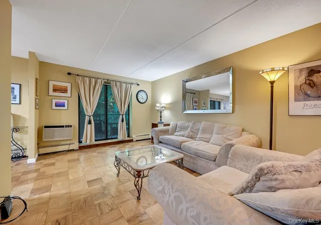 5th image of 108 Sagamore Rd, Eastchester, NY 10709