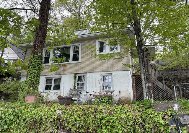 Photo 1 of Sale Pending at 11 Rocky Trl, Greenwood Lake, NY 10925 | MLS# 000074 | Listing updated on 2026-09-16
