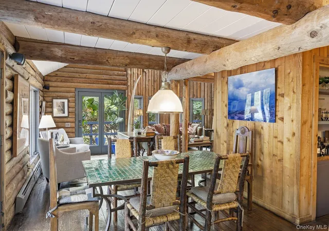 Photo 2 of Single family home for sale at 129 Bull Path, East Hampton, NY 11937 | MLS# 000080 | Listing updated on 2026-10-06