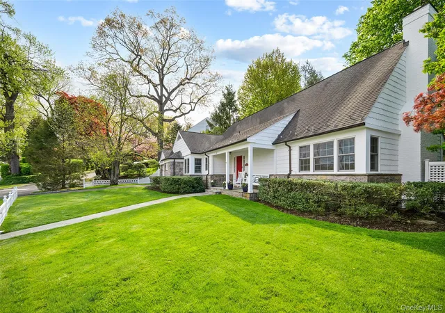 Photo 3 of Sale Pending at 52 Midland Ave, Bronxville, NY 10708 | MLS# 000181 | Listing updated on 2026-07-19