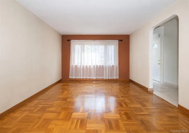 5th image of 1515 Bantam Pl, Bronx, NY 10469 | MLS# 1000198