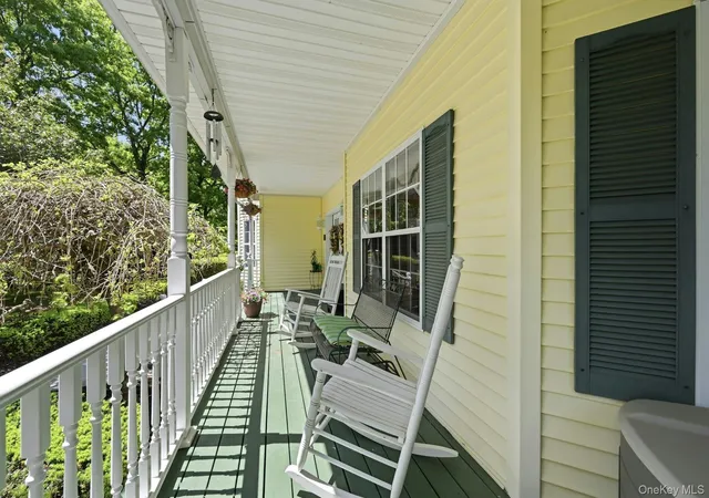 2nd image of 3 Pia Ct, Holtsville, NY 11742 | MLS# 1000207