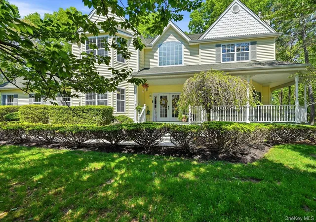 33rd image of 3 Pia Ct, Holtsville, NY 11742 | MLS# 1000207