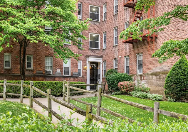 Photo 1 of Sale Pending at 776 Bronx River Rd #B41, Bronxville, NY 10708 | MLS# 1000227 | Listing updated on 2026-09-13