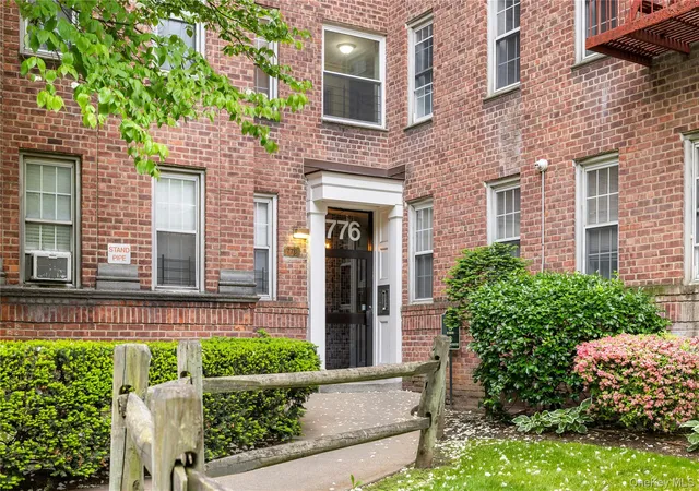Photo 2 of Sale Pending at 776 Bronx River Rd #B41, Bronxville, NY 10708 | MLS# 1000227 | Listing updated on 2026-09-13
