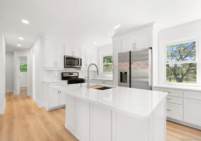Photo 1 of Sale Pending at 18 Highland Ave, Warwick (town), NY 10990 | MLS# 1000256 | Listing updated on 2026-09-14