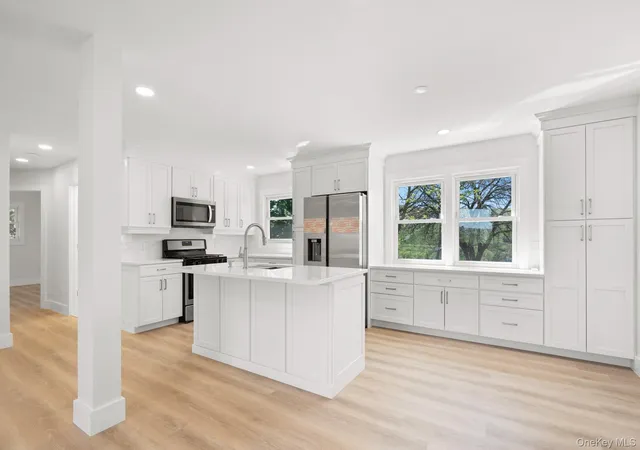 Photo 3 of Sale Pending at 18 Highland Ave, Warwick (town), NY 10990 | MLS# 1000256 | Listing updated on 2026-09-14