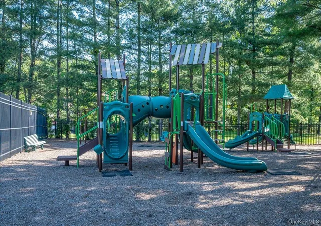 Listing Photo 2 - Condo for sale in building located at 459 Hopi Ct, Suffern, NY 10901 - Unit #