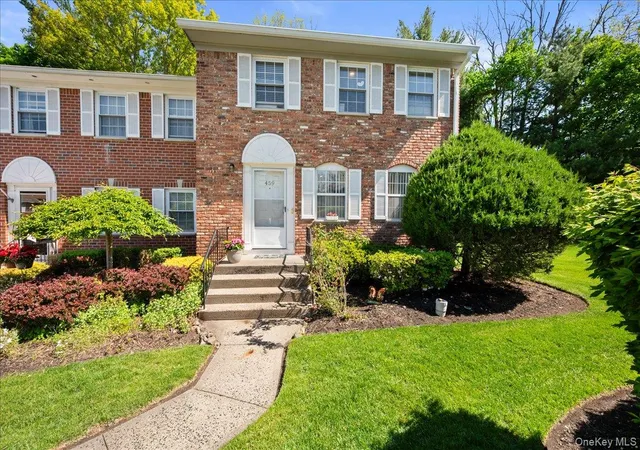 Listing Photo 3 - Condo for sale in building located at 459 Hopi Ct, Suffern, NY 10901