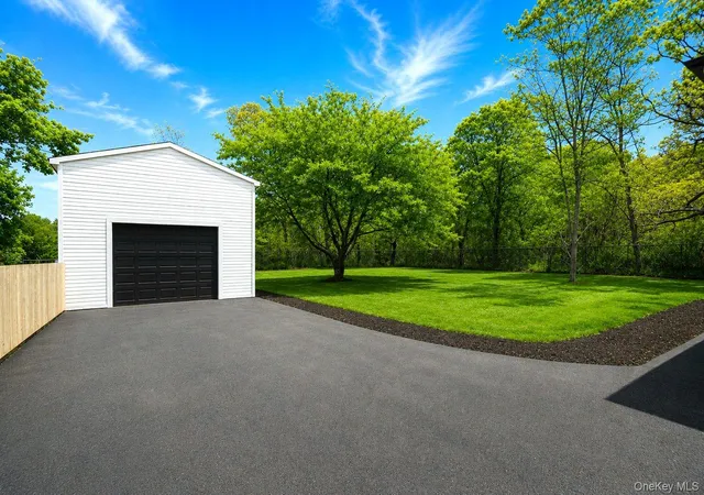 5th image of 329 Railroad Ave, Center Moriches, NY 11934 | MLS# 1000281