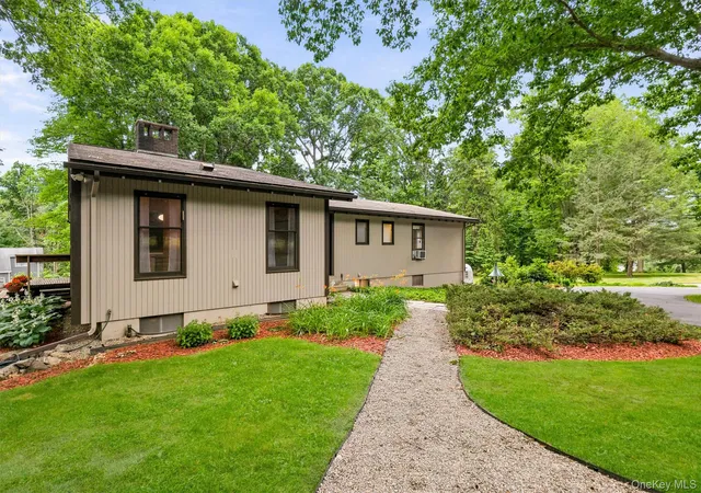 Photo 2 of Single family home for sale at 176 Route 118, Yorktown Heights, NY 10598 | MLS# 1000328 | Listing updated on 2026-10-01