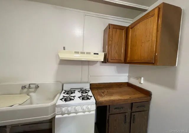 Listing Photo 4 - Condo for sale in building located at 93 Ann St, Newburgh, NY 12550