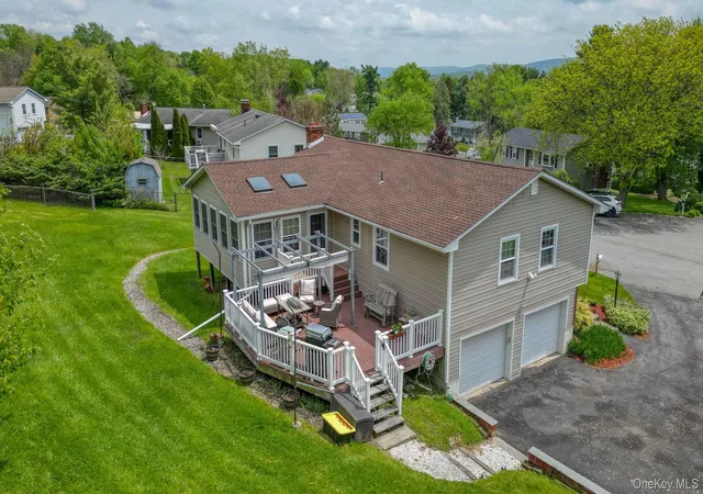 2nd image of 11 Alden Ct, Fishkill, NY 12524 | MLS# 1000371