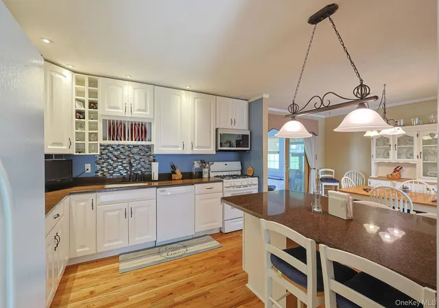 3rd image of 11 Alden Ct, Fishkill, NY 12524 | MLS# 1000371