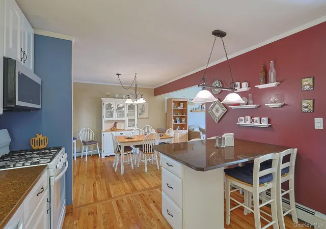 5th image of 11 Alden Ct, Fishkill, NY 12524 | MLS# 1000371
