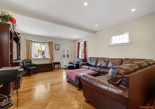 Photo 3 of Single family home for sale at 225 25 106th Avenue, New York, NY 11429 | MLS# 1000397 | Listing updated on 2026-08-03