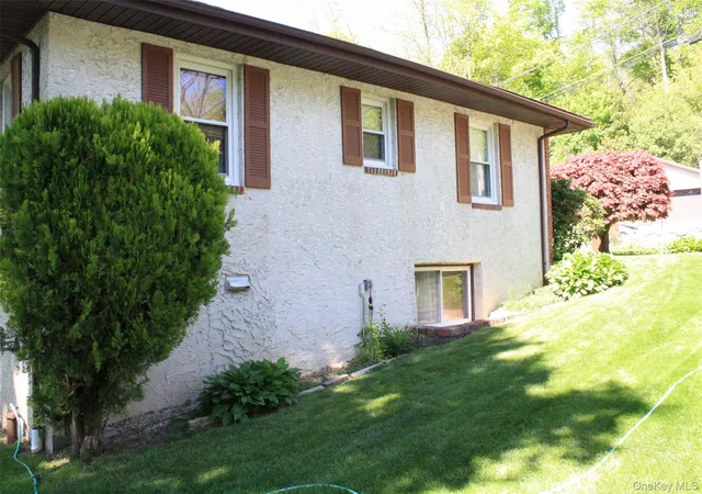 Homes for sale in Kent, NY | 37 Valhalla Rd, Kent, NY 10512 | MLS# 1000416