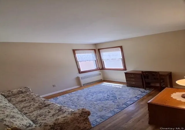Photo 4 of Sale Pending at 37 Acorn Pl, Lynbrook, NY 11563 | MLS# 1000419 | Listing updated on 2026-10-01