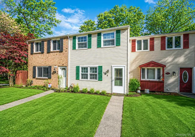 1st image of 102 Hill Spur, Calverton, NY 11933 | MLS# 1000433