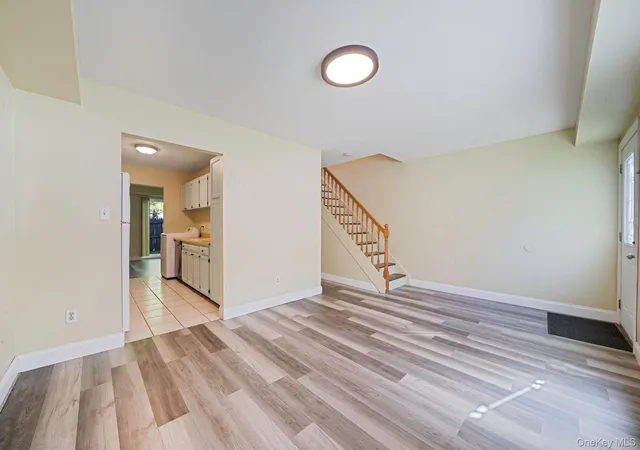 5th image of 102 Hill Spur, Calverton, NY 11933 | MLS# 1000433