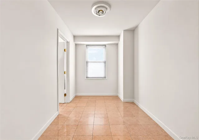 4th image of 85-15 Main St #5F, Jamaica, NY 11435 | MLS# 1000491