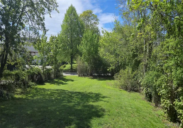 1st image of 39 Miller Rd, Southampton, NY 11968 | MLS# 1000520